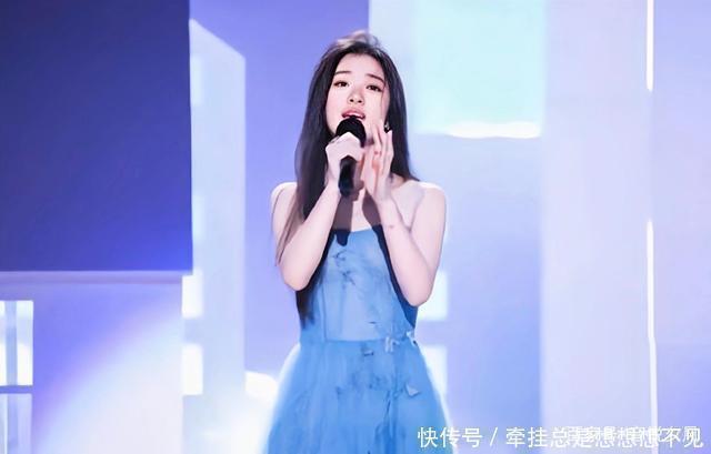 李荣浩|盲选二转学员单依纯夺得冠军,他们尴尬吗