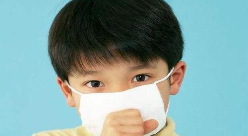 位妈妈|疫情当下 ，出门一定要给孩子戴口罩，但是你的方法对吗？