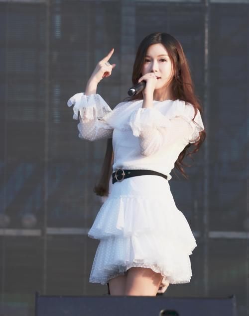 火箭少女|被《创造101》淘汰的她,如今成人生赢家,连火箭少女都望尘莫及