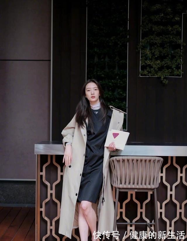 搭配 开春你穿风衣，至少要会其中一个技巧！时髦好看超出众！