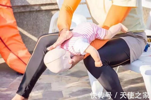 面色|宝宝呛奶差点“变傻”,学会这一个动作,救回宝宝生命!