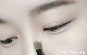 怎么样才能画出干净的汉服妆容呢?古风桃花妆教程附上!