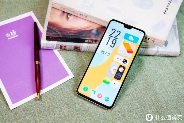 色艺双绝|前置双摄带来的自然美： 色艺双绝的vivo S10 Pro自拍旗舰手机