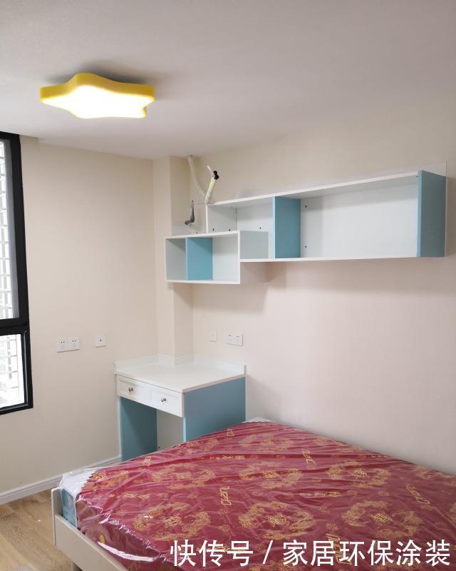 床头柜|90后夫妻的90㎡新房,处处精致复古惹人喜爱,超有格调!