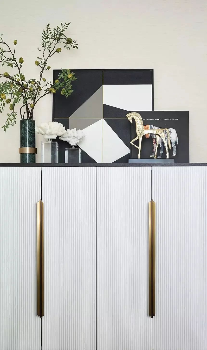 皮艺|150㎡现代中式，简雅舒适、禅意高级，融艺术入生活的设计