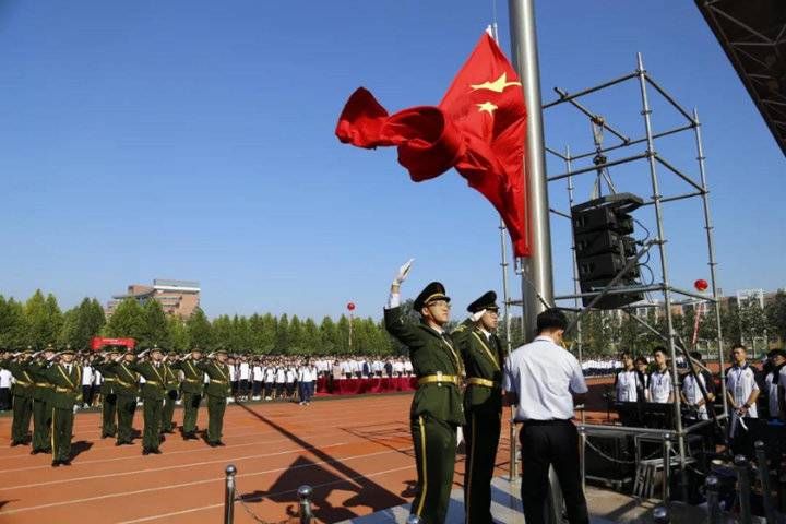 开学典礼|万人见证的潍坊实验中学开学典礼，我在现场