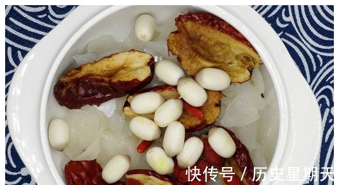 清蒸鲈鱼|立秋贴秋膘,不要错过这5种传统美食,荤素搭配,清淡不油腻