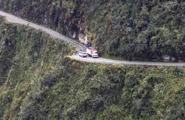 世界上“最危险”的公路，几乎每年有人在此丧命，川藏线都不及它