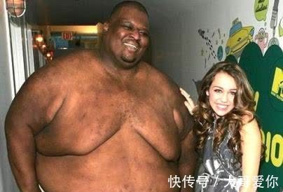 奥尼尔|体重415公斤、腿粗2米!相扑之王离世后,妻子坦言:噩梦终于结束