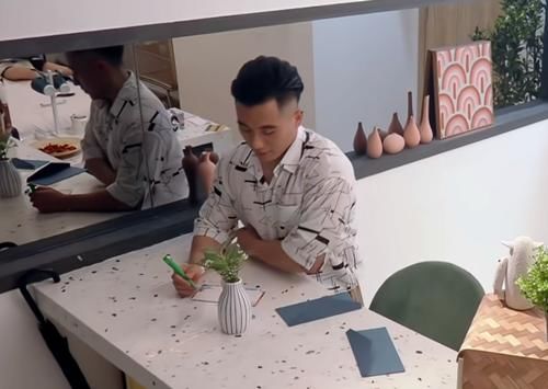 《我们恋爱吧》张岑岑段位很高？或许只是自卑，所以想证明自己