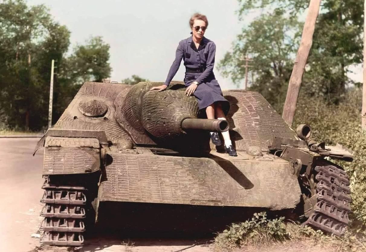 德国|二战输得最惨的并不是日本该国男人基本被打光,大街上全是女人