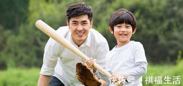 回家|宝爸给孩子做“简易秋千”,儿子玩得超开心,宝妈回家后却气坏了