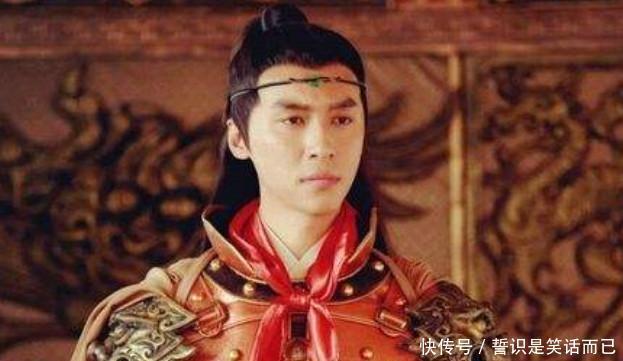 马来|秦琼都打不过的突厥大将,被他儿子反手打下马来,不是秦怀玉