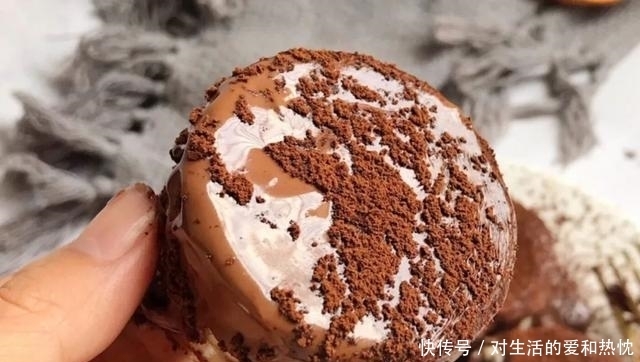 神级|年度神级网红月饼!去年卖断货!软香爆浆,浓郁香甜~