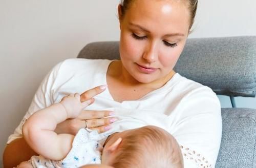 高雍涵|宝宝走路的早晚，跟智商有关吗？李玫瑾教授：不要被忽悠了