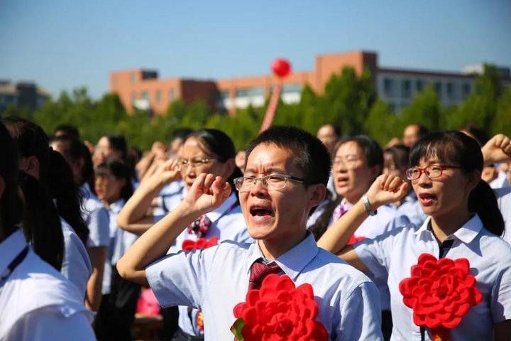 开学典礼|万人见证的潍坊实验中学开学典礼，我在现场