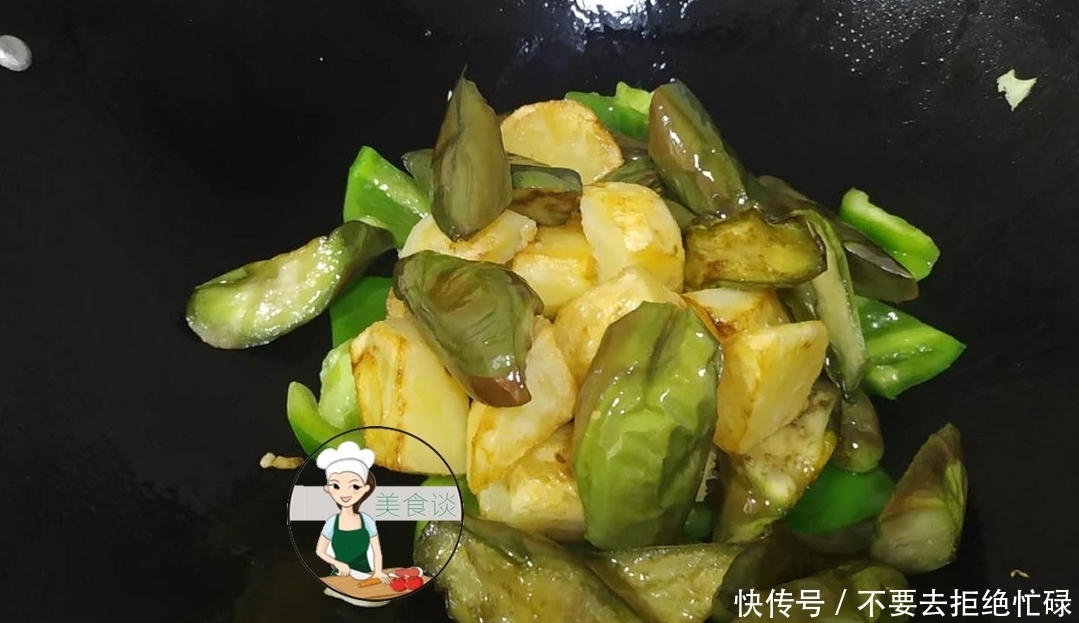 天热没胃口,把三样素菜炒在一起,又香又下饭,上桌直咽口水!