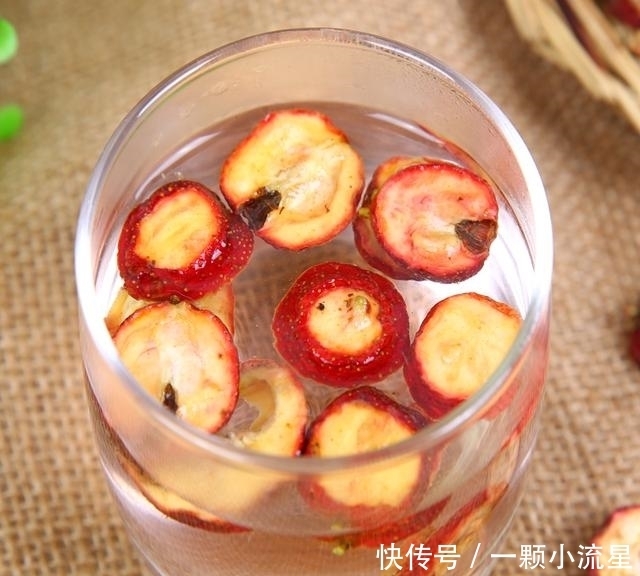 远离|年龄越大血管越堵,1种叶子常泡水喝,通血管,远离血栓困扰!