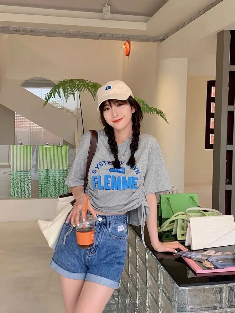 针织|“挤奶衫”out了！今夏流行这几件神仙上衣，气质又时髦