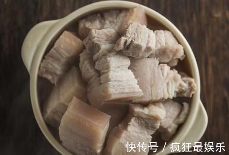 炖红烧肉时,3种香料不能放,很多人做错了,难怪肉质发柴不好吃