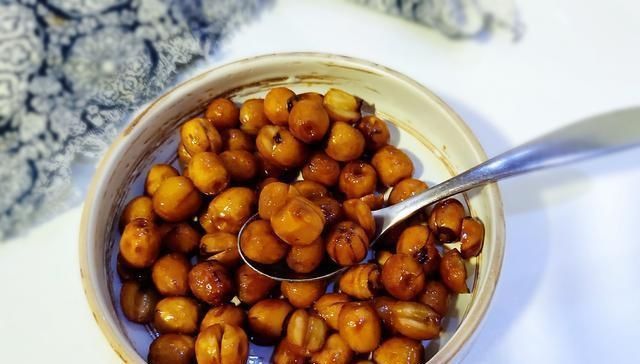 失眠最怕这小果，30一斤，这样做每天吃几个，养