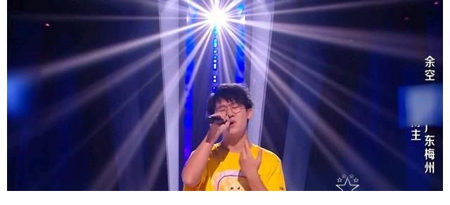 嗓音|周深嗓音男孩上《好聲音》，導(dǎo)師瘋狂搶人，李克勤：我和周深不熟