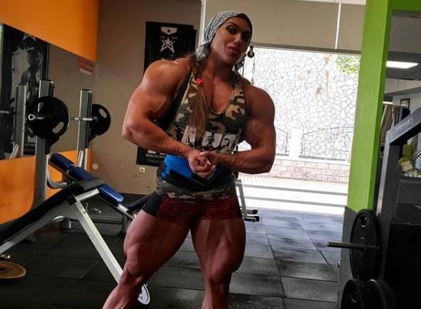 女人|现在的女人怎么了?一身肌肉,比一些男人还健壮