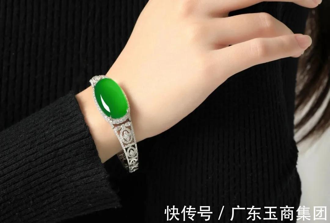 翡翠|四种小众又好看的翡翠手饰，没戴过就太遗憾了