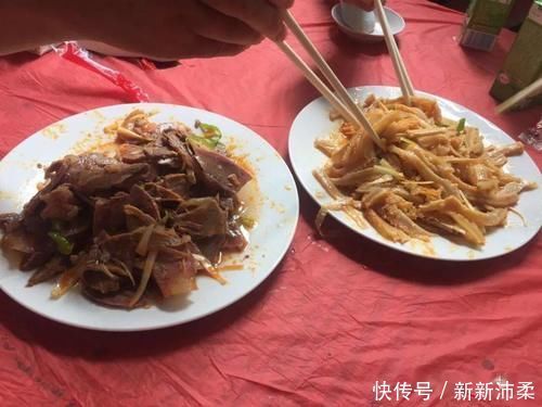 回族饭店很有名气,那么回族人家庭宴席都吃什么呢