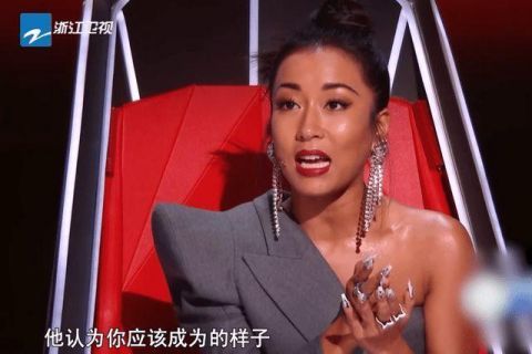 吴莫愁|《好声音2021》三期过后，三位助教已经进入状态，黄霄云存在感低