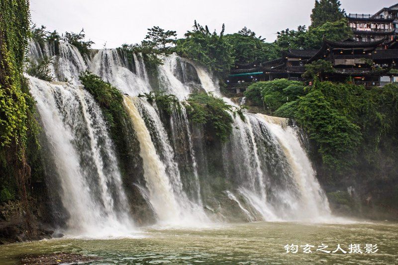 芙蓉镇|秘境湘西 之挂在瀑布上的千年古镇——芙蓉镇