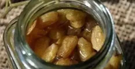 经常吃葡萄干好处多多,葡萄干和此物是“绝配”,不妨试着吃一些
