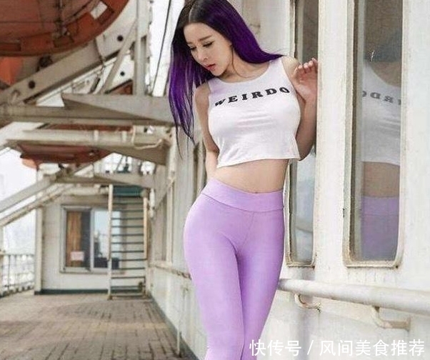 丰盈|粉嫩甜美的打底裤小姐姐展示优雅烂漫的气质,丰盈身材女人味十足