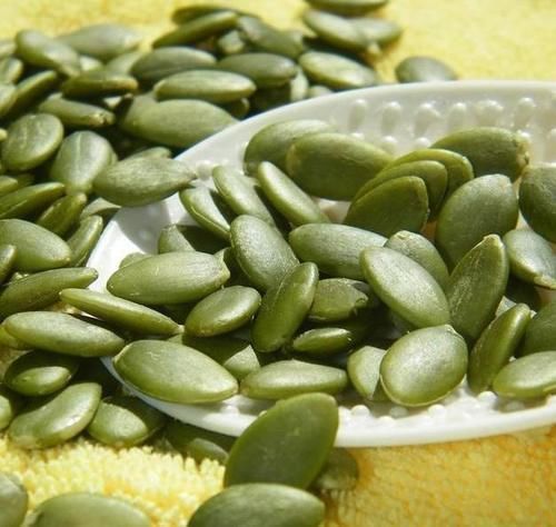 桑葚干|建议退休老人多吃下面这些食物，价格便宜又营养，常吃气色好