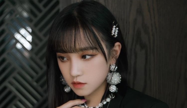 跑男成员为宣传郑恺新电影,玩游戏故意放水,宋雨琦的做法太耿直