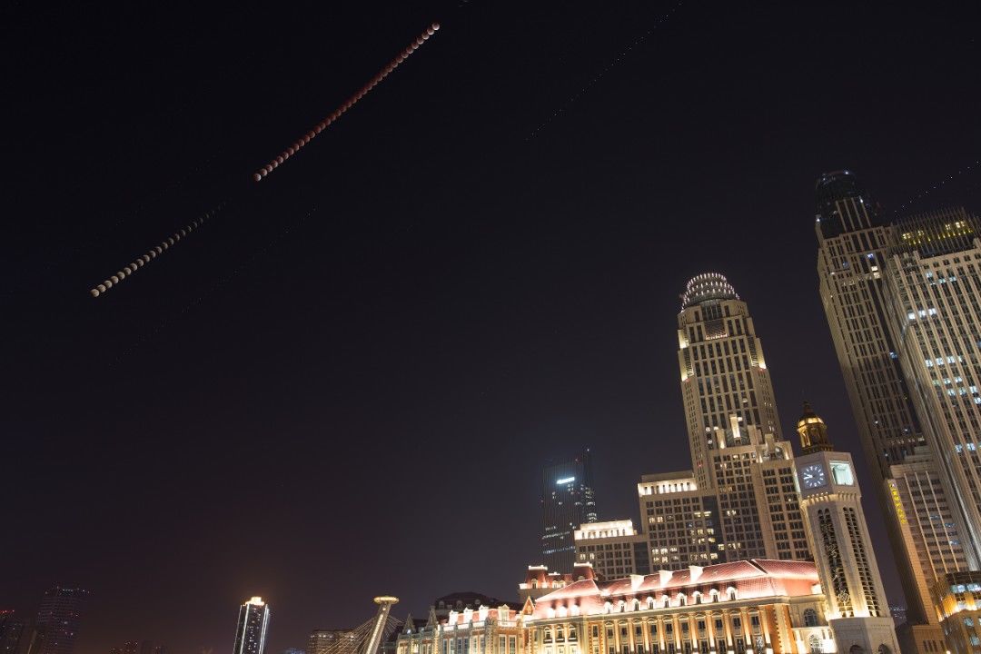 超级月亮 “超级红月亮”来了！错过明天再等一年