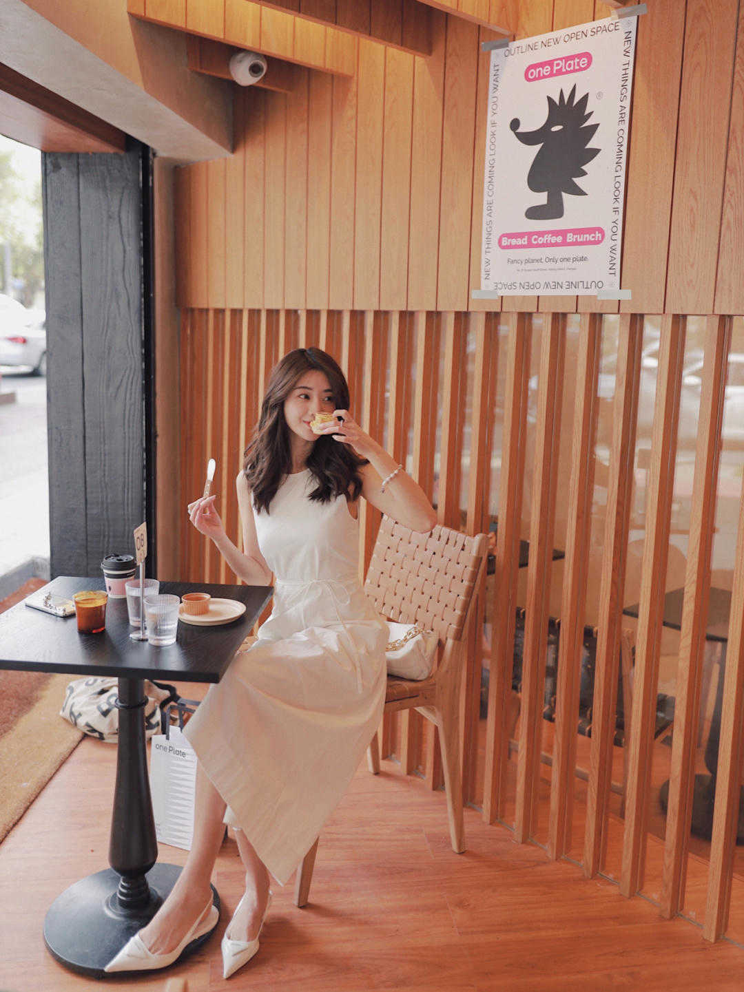 穿搭|过了40岁的女人怎么穿才优雅?学会“穿松不穿紧”,减龄有活力