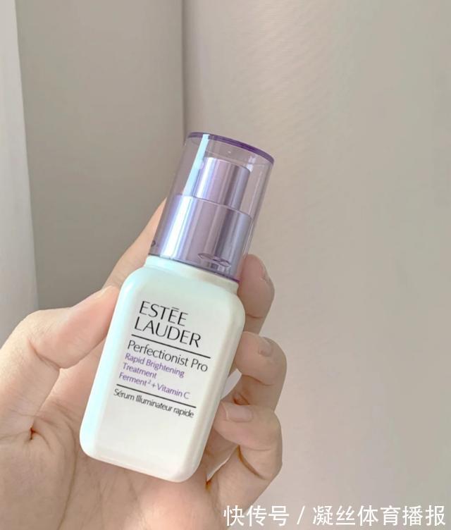 灯泡 天生皮肤黑黄如何逆袭?5款好用的美白护肤品,让你养出好肌肤