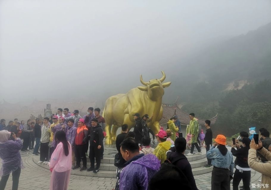 拓展|【热搜冲顶】公司拓展之德化石牛山