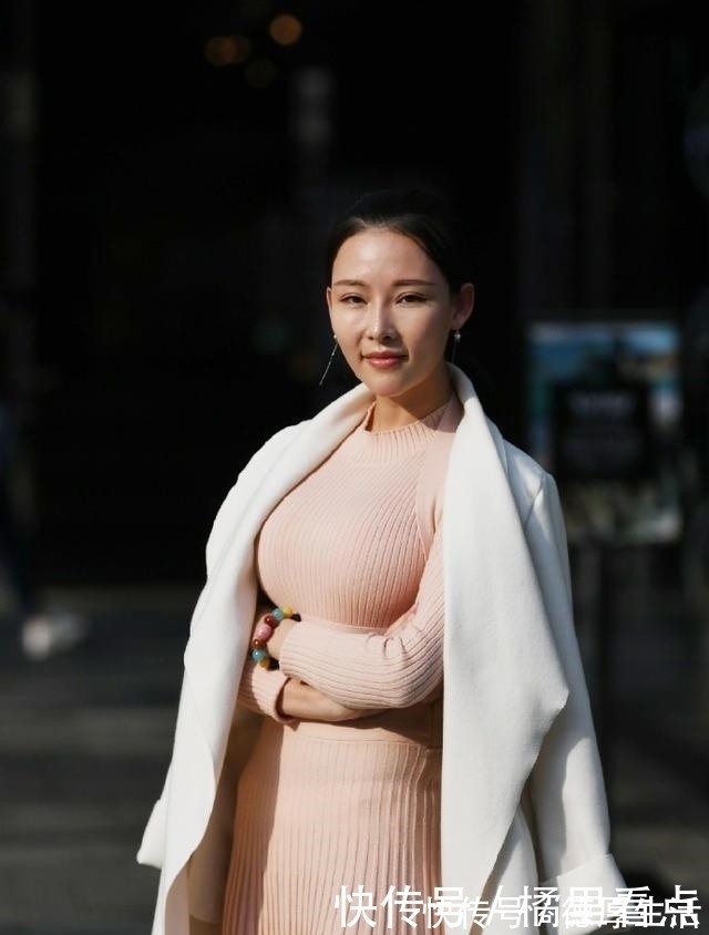 美女|街拍 美女不笑高冷范, 一笑倾城, 送房送车也要娶你