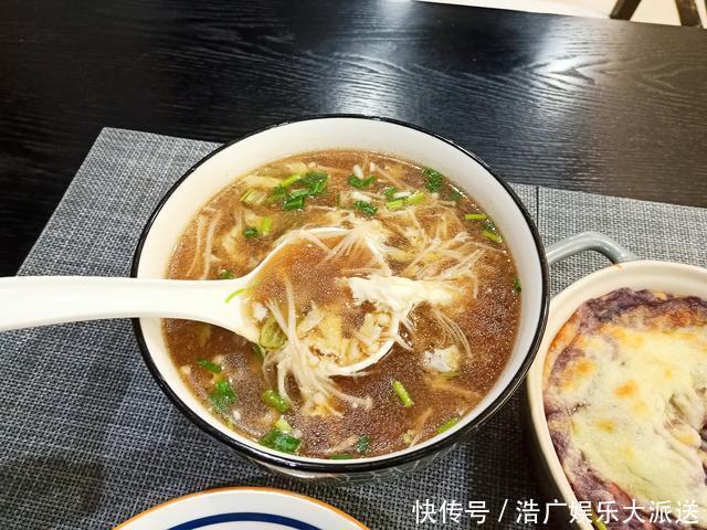 鲍鱼|老两口的极简晚餐,3个菜个个鲜美,好吃不贵无油烟,省事儿