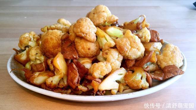 脆脆的感觉|炒花菜时,很多人忽略了这一步,难怪不易熟还不入味