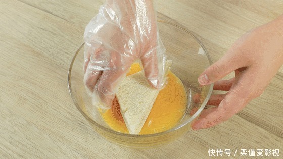 吐司|1个蛋,2片吐司,简单煎一煎,宝宝分分钟光盘