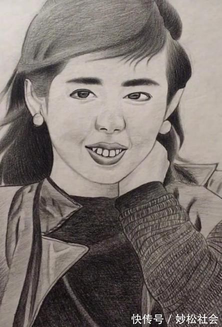 素描@美术学渣笔下的“明星素描”，画面一言难尽，学霸看后捧腹大笑