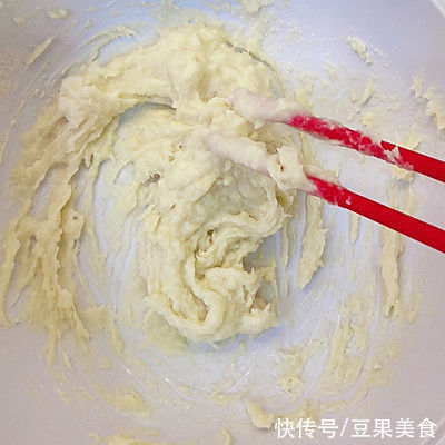 不用油皮、酥皮,照样酥脆的粉条肉酥饼