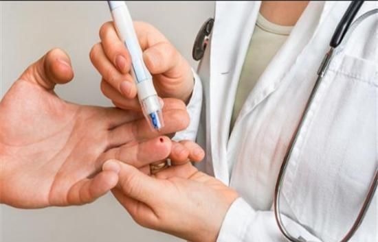 血糖|“糖尿病”多是拖出来的,身体“3处”出现反常,可能血糖已高!