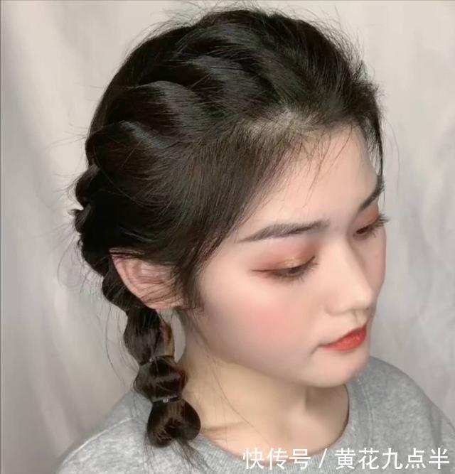 别再傻傻的只会披发了!学会这几种编发,青春洋溢又独特!