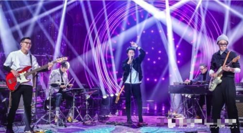 歌手2019|《歌手》史上最惨嘉宾，节目组请了5年才参加，结果第一个被淘汰