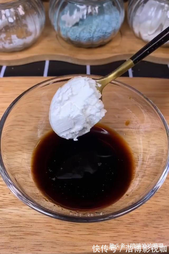 豆腐家常做法之萝卜青椒烩豆腐,色泽艳丽,营养开胃!