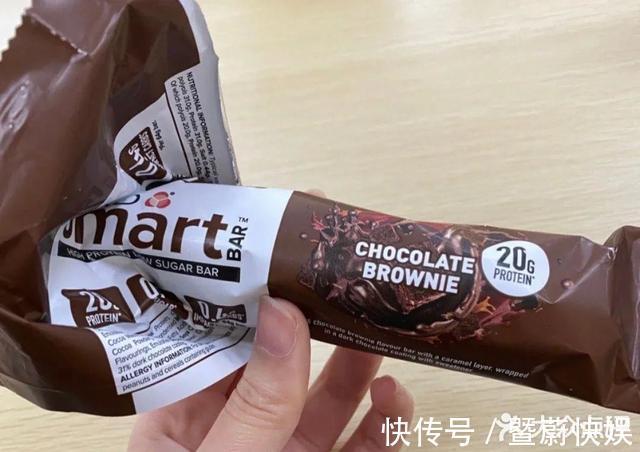 代餐|让罗永浩速瘦的蛋白棒VS帕梅拉爱惨的代餐奶昔,到底哪家强